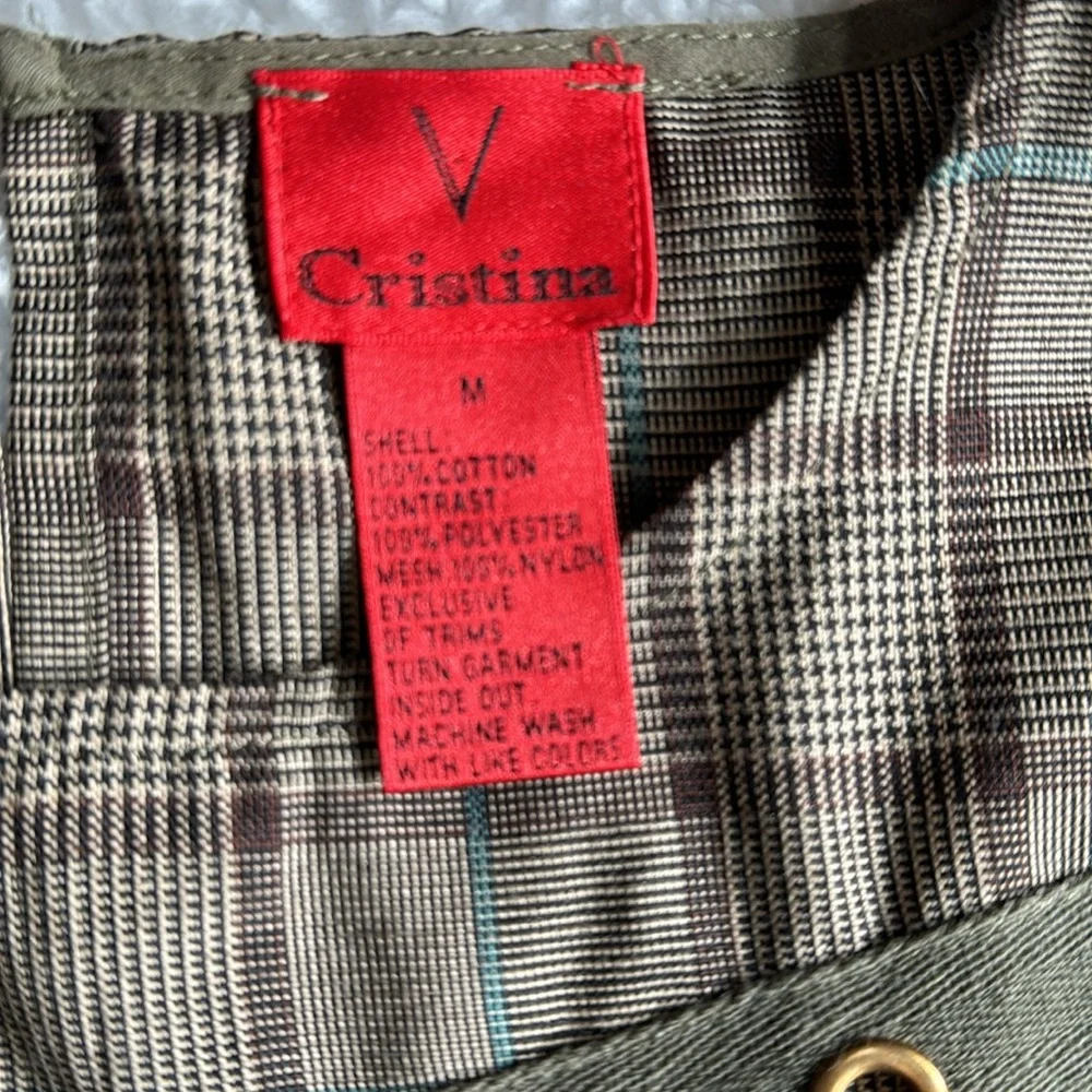 V Cristina camouflage  sleeveless shirt Medium - Picture 2 of 12